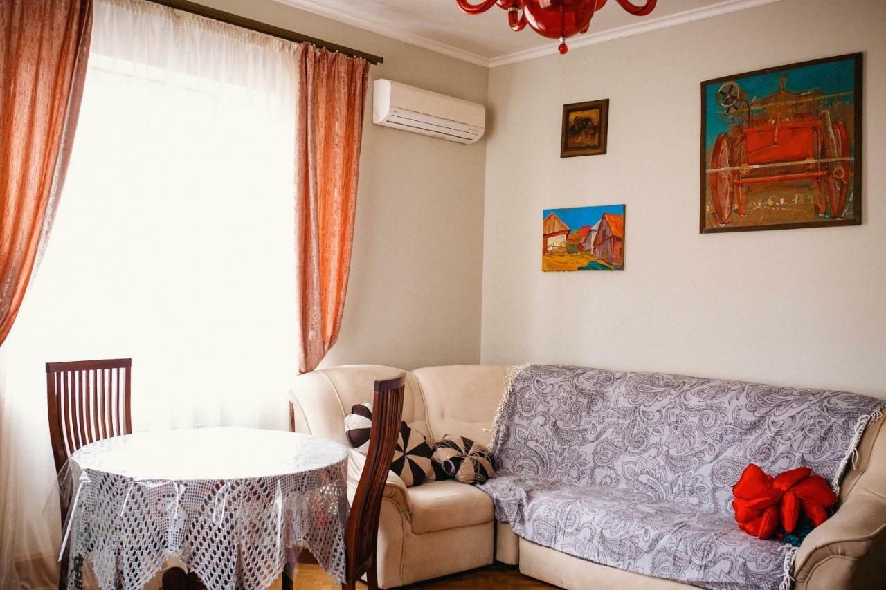 Historical Center Apartment Uzhhorod Exterior photo